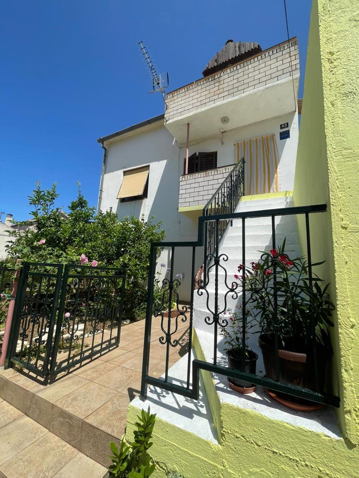וויס Apartments Bilic מראה חיצוני תמונה