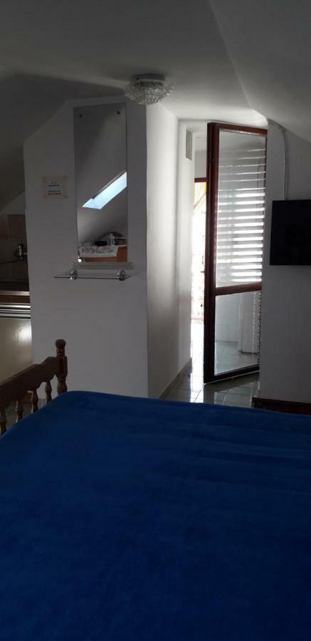 וויס Apartments Bilic מראה חיצוני תמונה