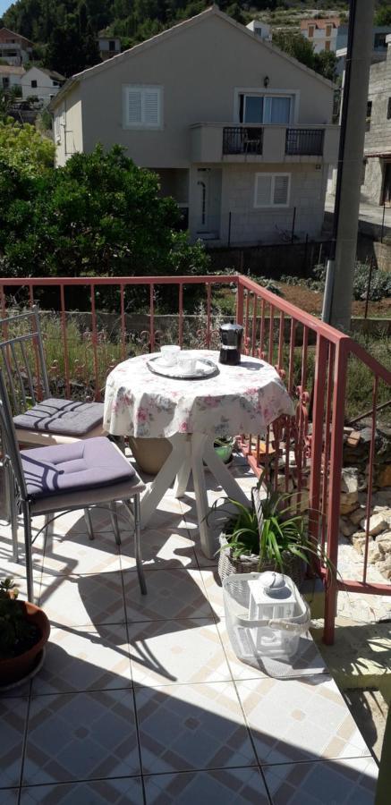 וויס Apartments Bilic מראה חיצוני תמונה